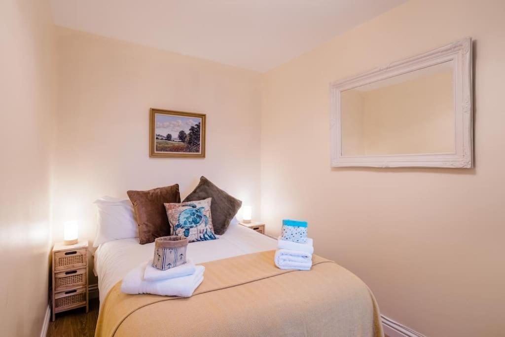 Spacious Home, Minutes Fom The Beach, Free Parking, Large Garden Area, Pets Welcome! وايتستابل المظهر الخارجي الصورة